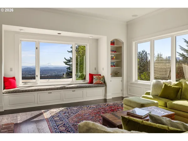 $2,195,000 | 806 Southwest Davenport Street, Portland, OR 97201