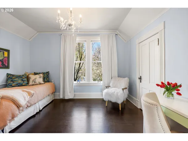 $2,195,000 | 806 Southwest Davenport Street, Portland, OR 97201