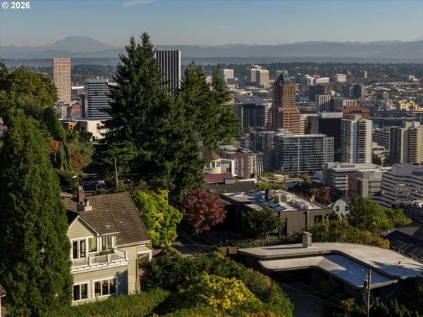 $2,195,000 | 806 Southwest Davenport Street, Portland, OR 97201