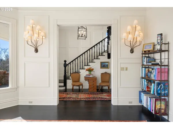 $2,195,000 | 806 Southwest Davenport Street, Portland, OR 97201