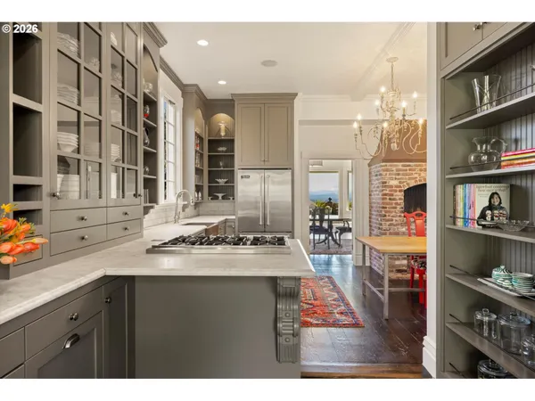 $2,195,000 | 806 Southwest Davenport Street, Portland, OR 97201