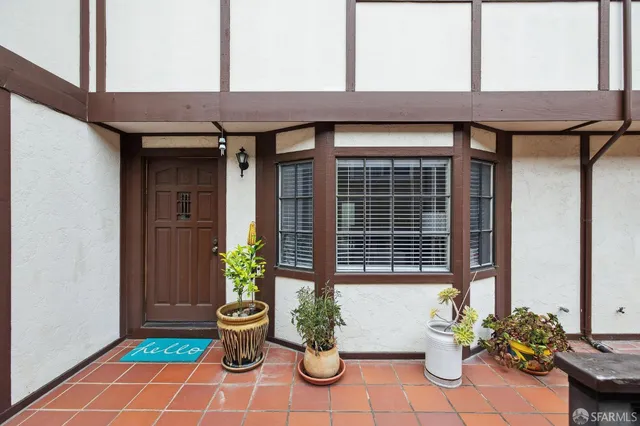 $949,000 | 1421 El Camino Real, Unit 3, Burlingame, CA 94010