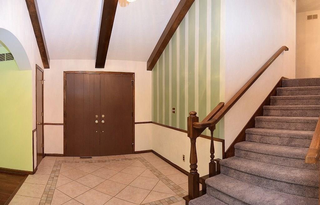 1815 Sandhill Road Indianapolis, IN 46217 - Photo 8 of 40 Gallery Image 8