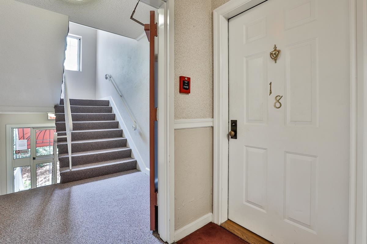 490 River Road, Unit 18 Manchester, NH 03104 - Photo 5 of 23 Gallery Image 5