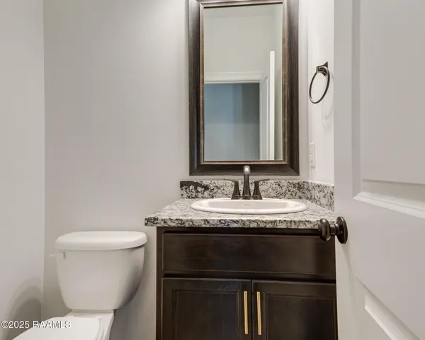 $1,900 | 136 Lightbourne Drive, Lafayette, LA 70506