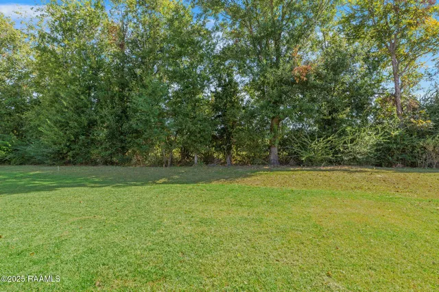 $1,900 | 136 Lightbourne Drive, Lafayette, LA 70506