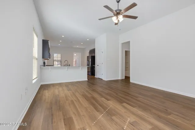 $1,900 | 136 Lightbourne Drive, Lafayette, LA 70506