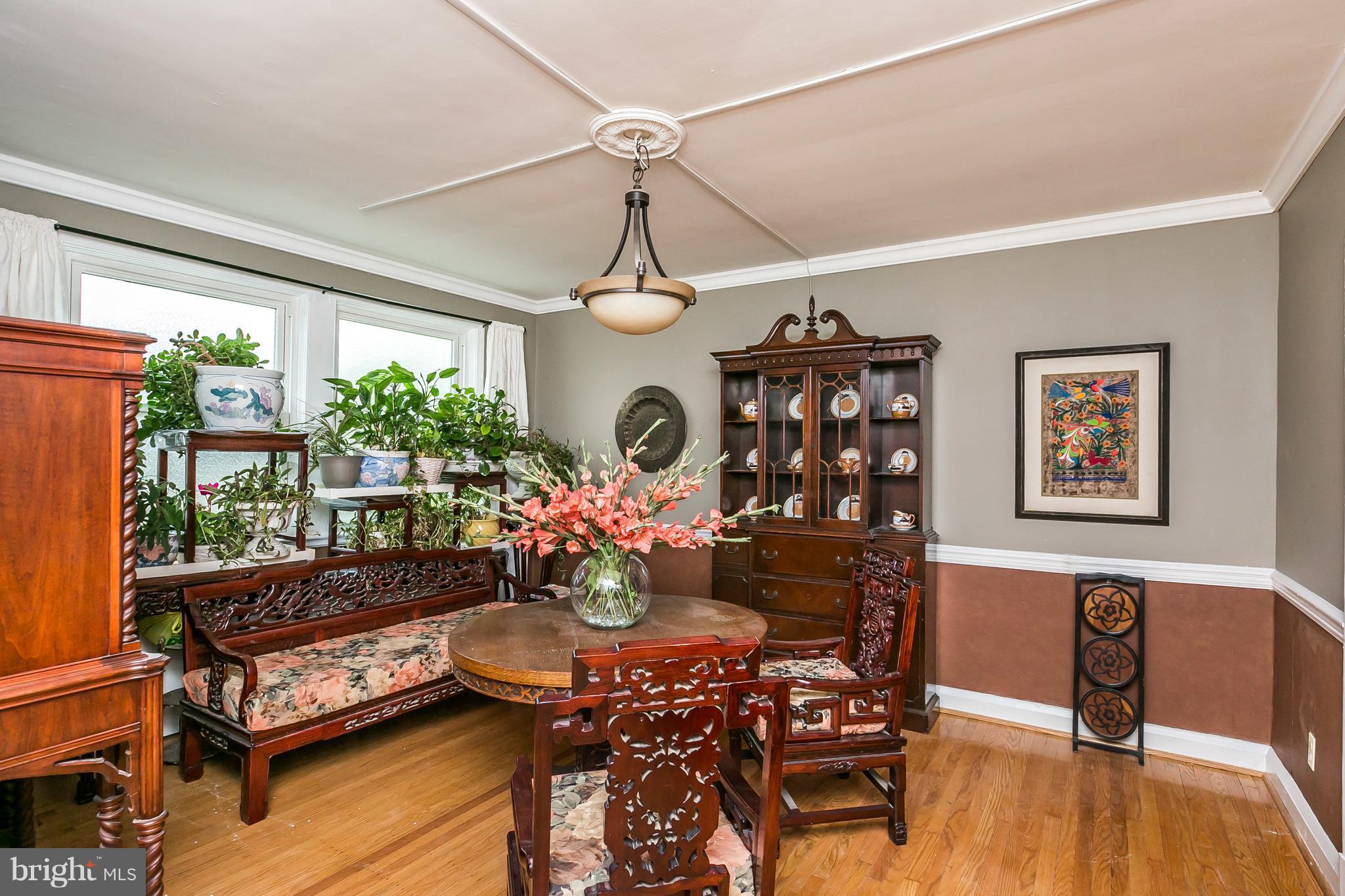 1602 Ralworth Road Baltimore, MD 21218 - Photo 4 of 21 Living Room