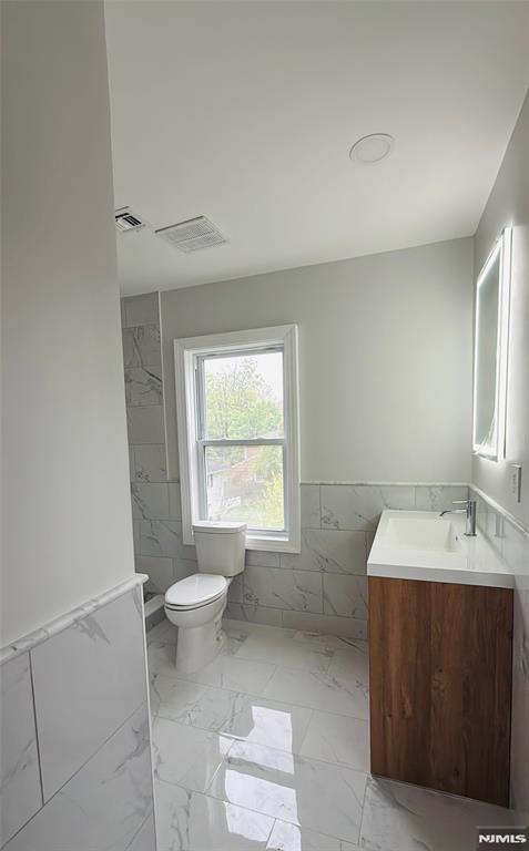 11 Blanche Avenue, Unit 2 Demarest, NJ 07627 - Photo 16 of 26