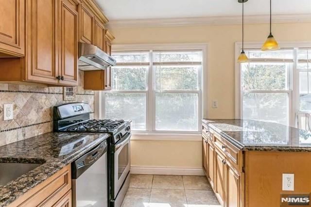 11 Blanche Avenue, Unit 2 Demarest, NJ 07627 - Photo 8 of 26