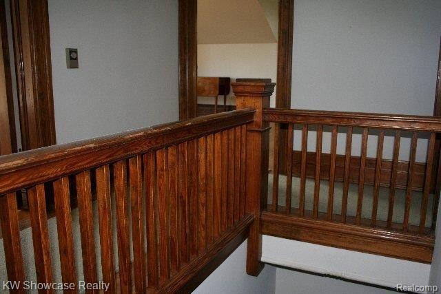 6490 Commerce Road West Bloomfield, MI 48324 - Photo 45 of 65 Railing