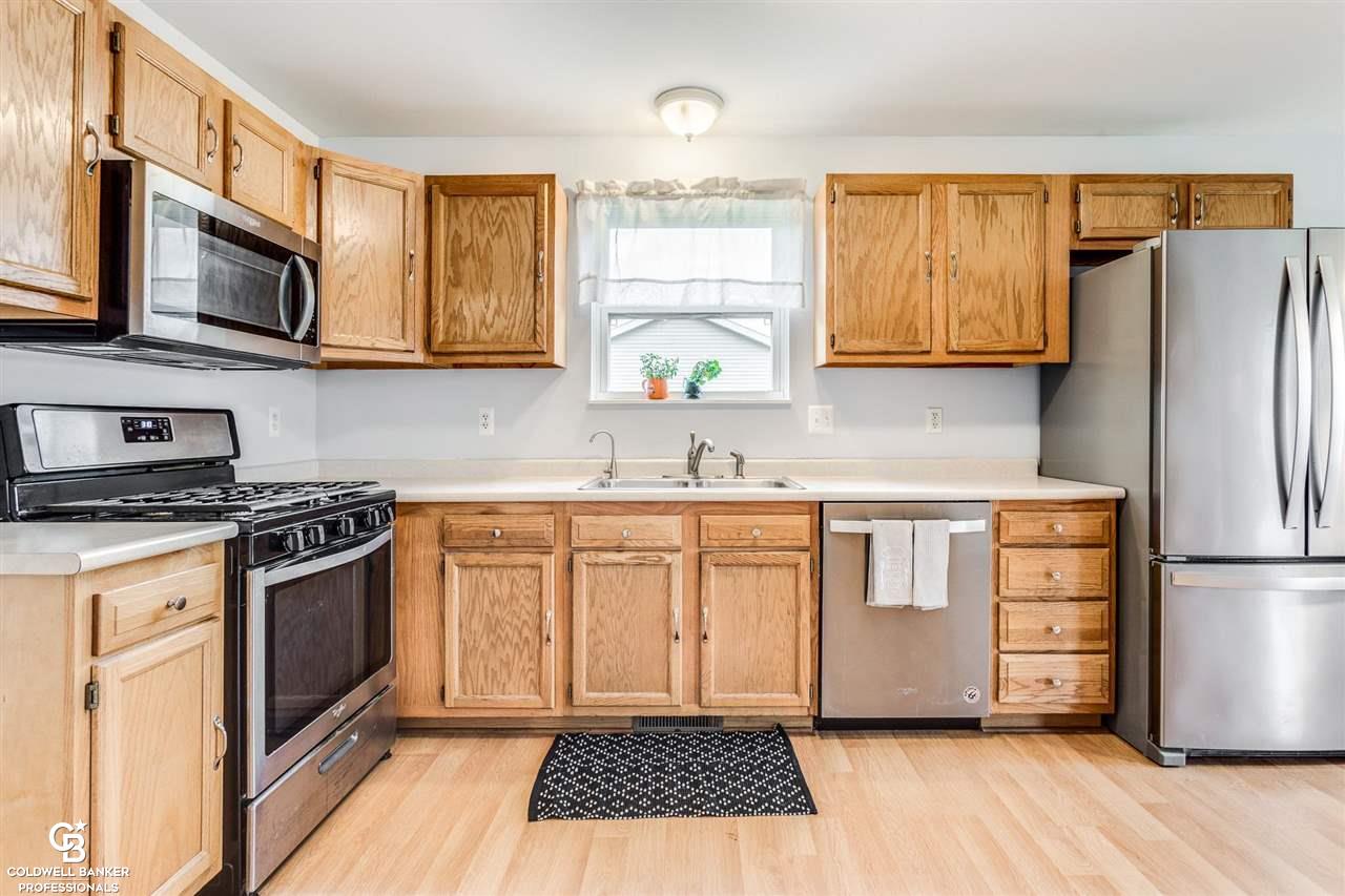 3944 Ravenswood Road Port Huron, MI 48060 - Photo 10 of 21