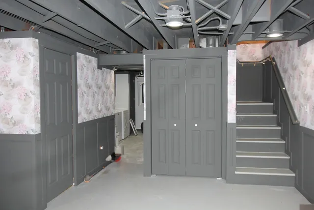 $370,000 | 98 Wiltshire Court, Schaumburg, IL 60193