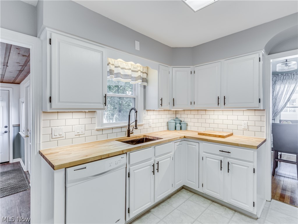 1262 Garman Road Akron, OH 44313 - Photo 12 of 33 Gallery Image 12