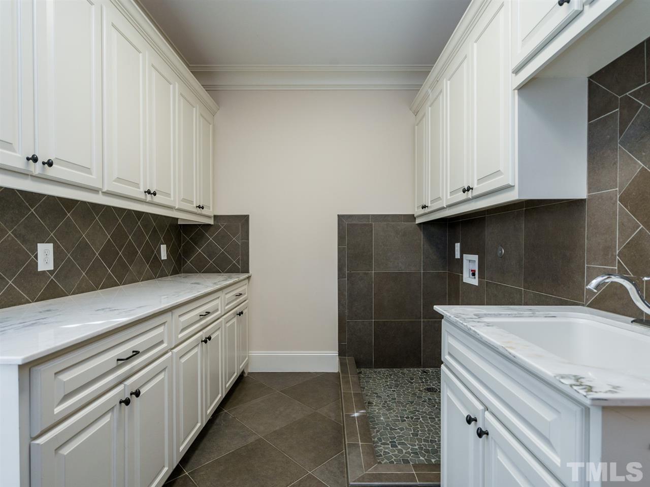 2109 Ridge Road Raleigh, NC 27607 - Photo 22 of 30