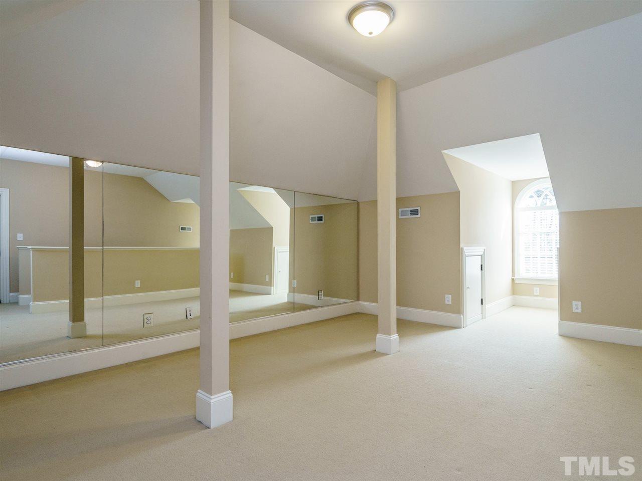 2109 Ridge Road Raleigh, NC 27607 - Photo 23 of 30