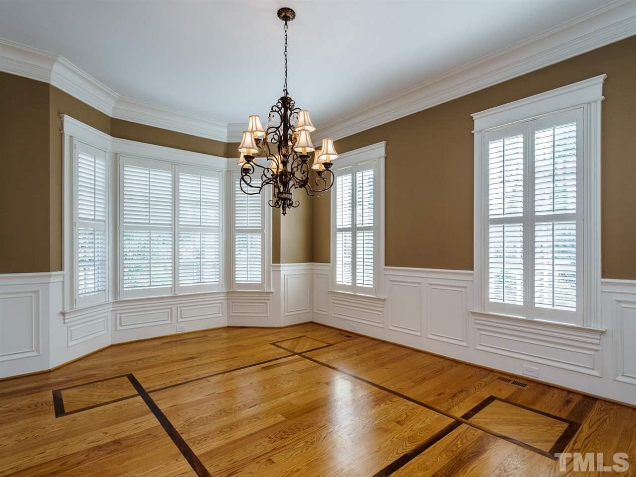 2109 Ridge Road Raleigh, NC 27607 - Photo 4 of 30