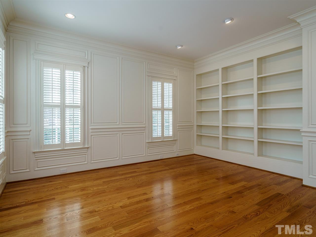 2109 Ridge Road Raleigh, NC 27607 - Photo 5 of 30