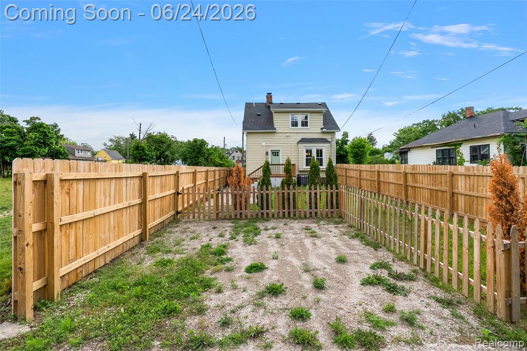 2476 Beals Street Detroit, MI 48214 - Photo 36 of 46