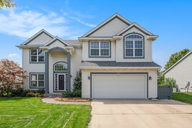 $434,900 | 10852 Thornberry Way, Zeeland, MI 49464