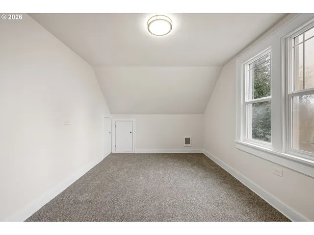 $395,000 | 1357 E Street, Springfield, OR 97477