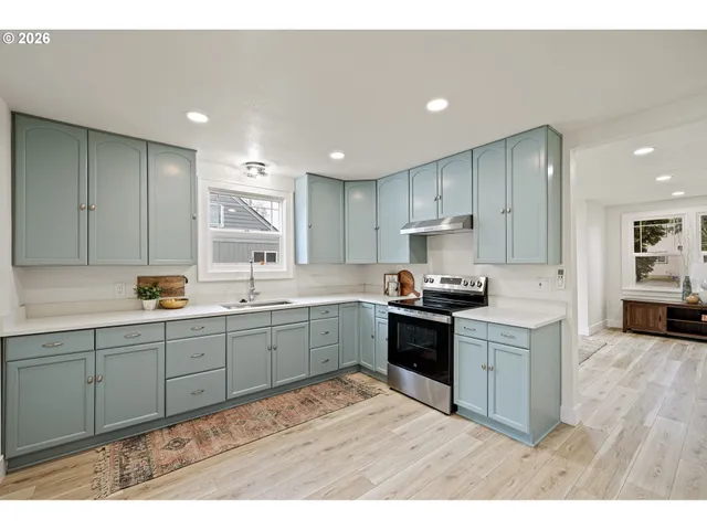 $395,000 | 1357 E Street, Springfield, OR 97477