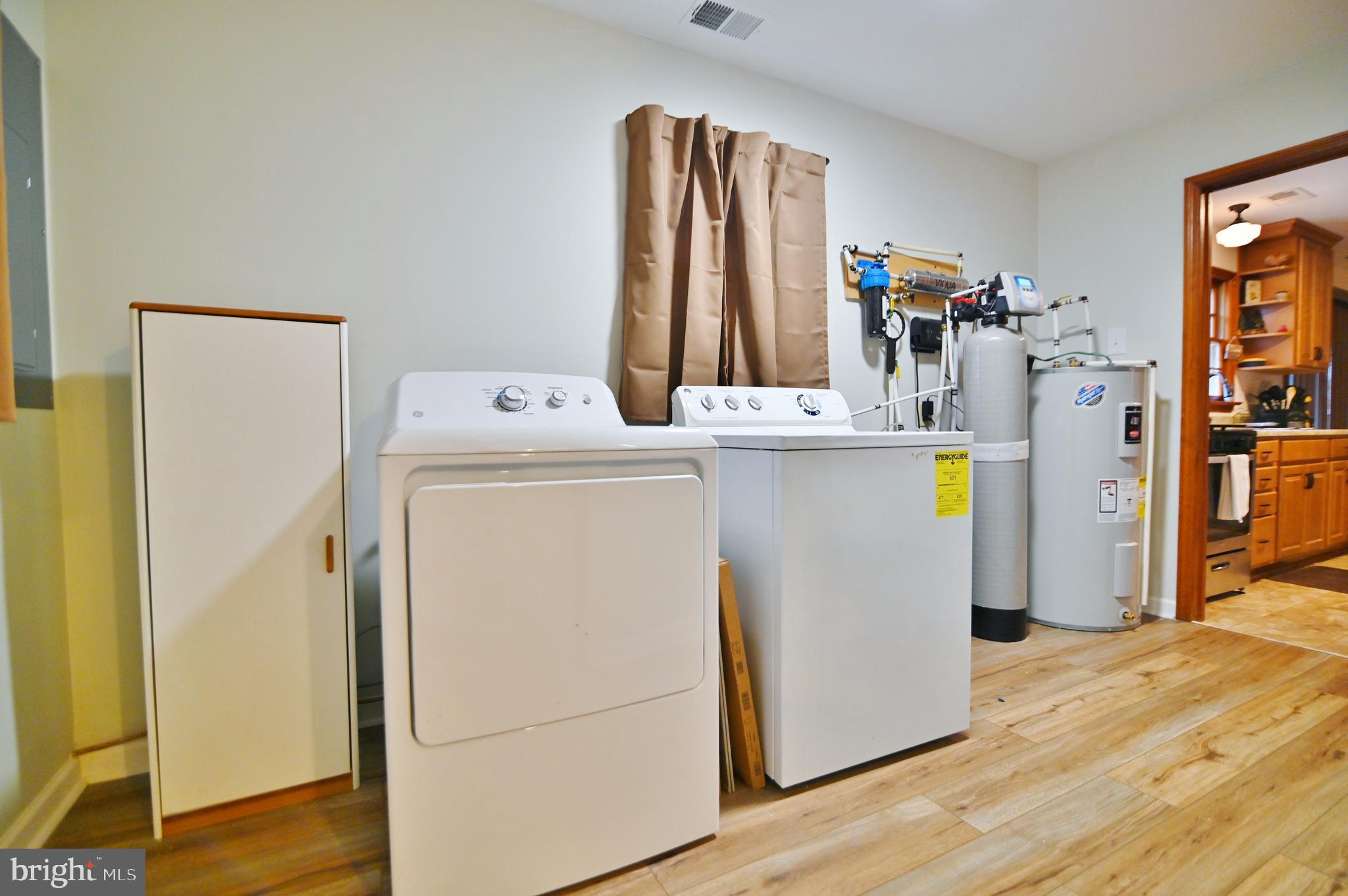 67 Plum Tree Lane Fort Valley, VA 22652 - Photo 39 of 47 a view of kitchen and wooden floor