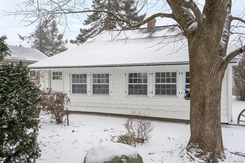 14 Martins Ferry Road Hooksett, NH 03106 - Photo 2 of 34