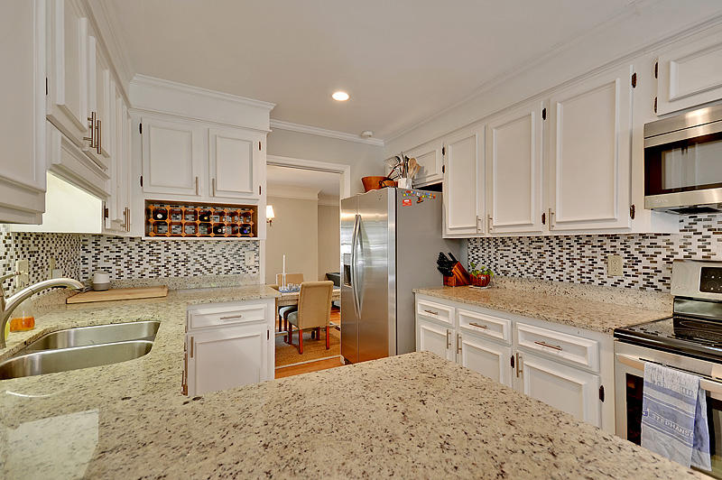 1051 Governors Road Mount Pleasant, SC 29464 - Photo 11 of 41 DSC_0711_DSC_0716-copy