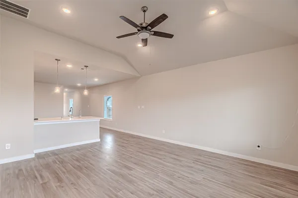 $2,600 | 21606 Wave Holw Drive, Cypress, TX 77433