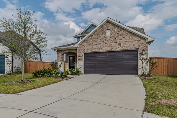 $2,600 | 21606 Wave Holw Drive, Cypress, TX 77433