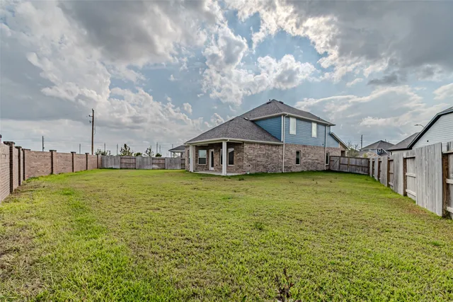 $2,950 | 21606 Wave Holw Drive, Cypress, TX 77433