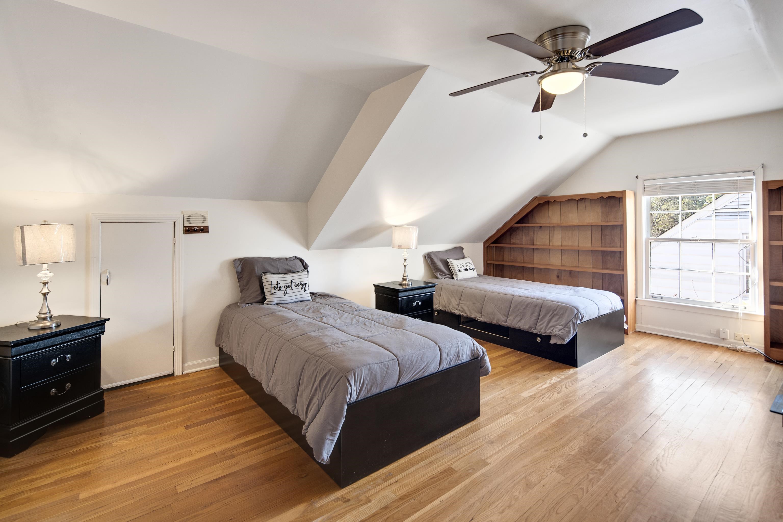 6152 Quince Road Memphis, TN 38119 - Photo 26 of 28 Bedroom with ceiling fan, lofted ceiling, and light hardwood / wood-style flooring