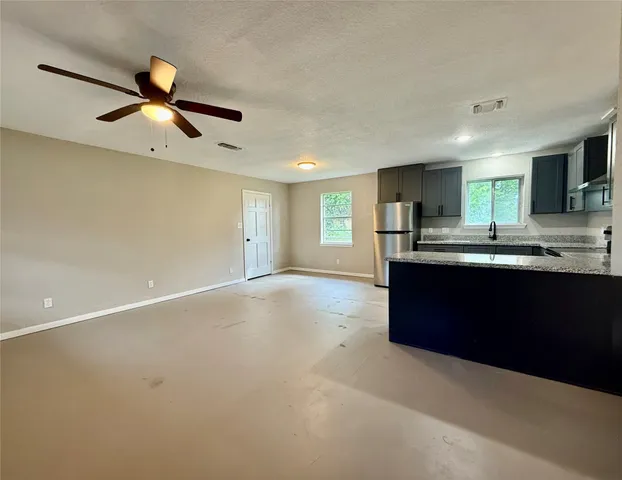 $149,900 | 307 2nd Street, Van Vleck, TX 77482
