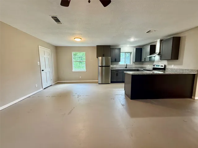 $149,900 | 307 2nd Street, Van Vleck, TX 77482