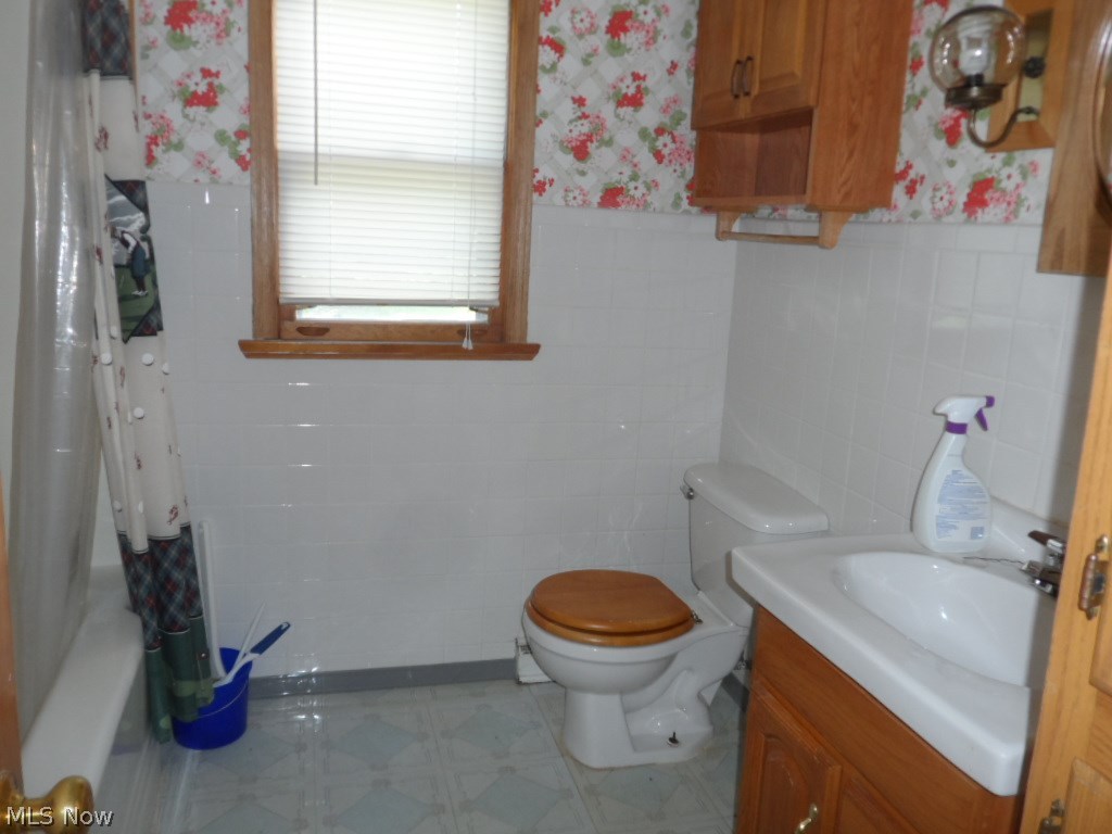 2309 Hubbard Road Madison, OH 44057 - Photo 14 of 16