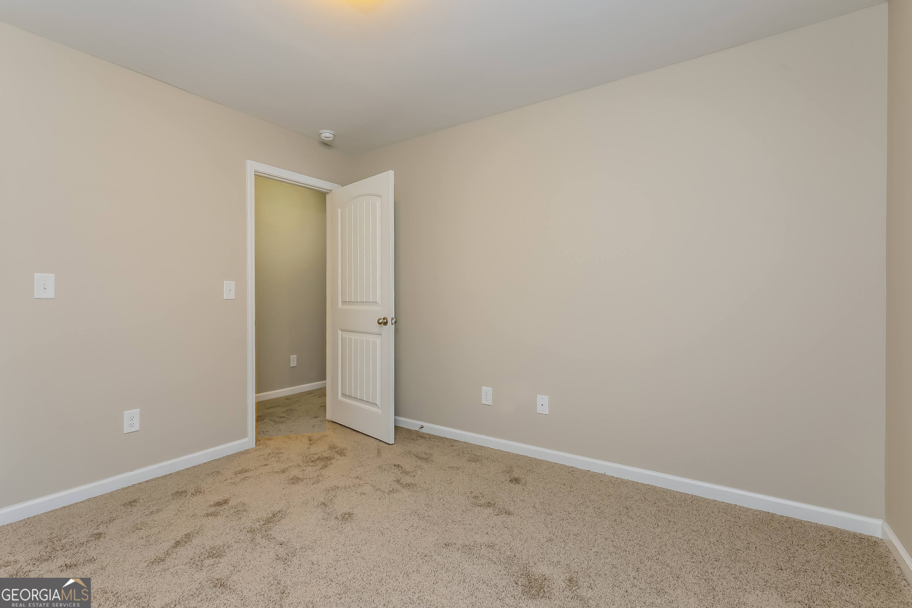 2518 Quincy Loop, Unit 90 Fairburn, GA 30213 - Photo 9 of 15 an empty room with an empty space