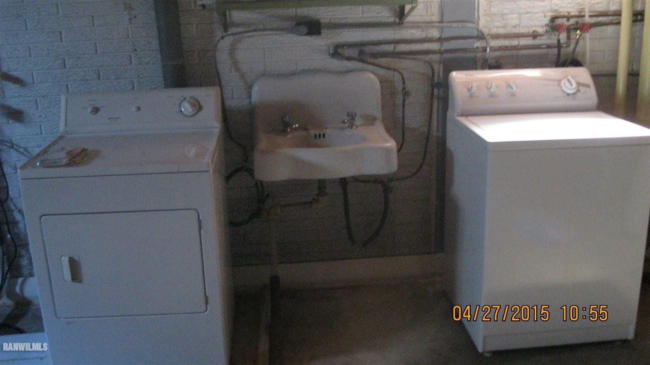 2115 West Middlebury Road Freeport, IL 61032 - Photo 9 of 16 Gallery Image 9