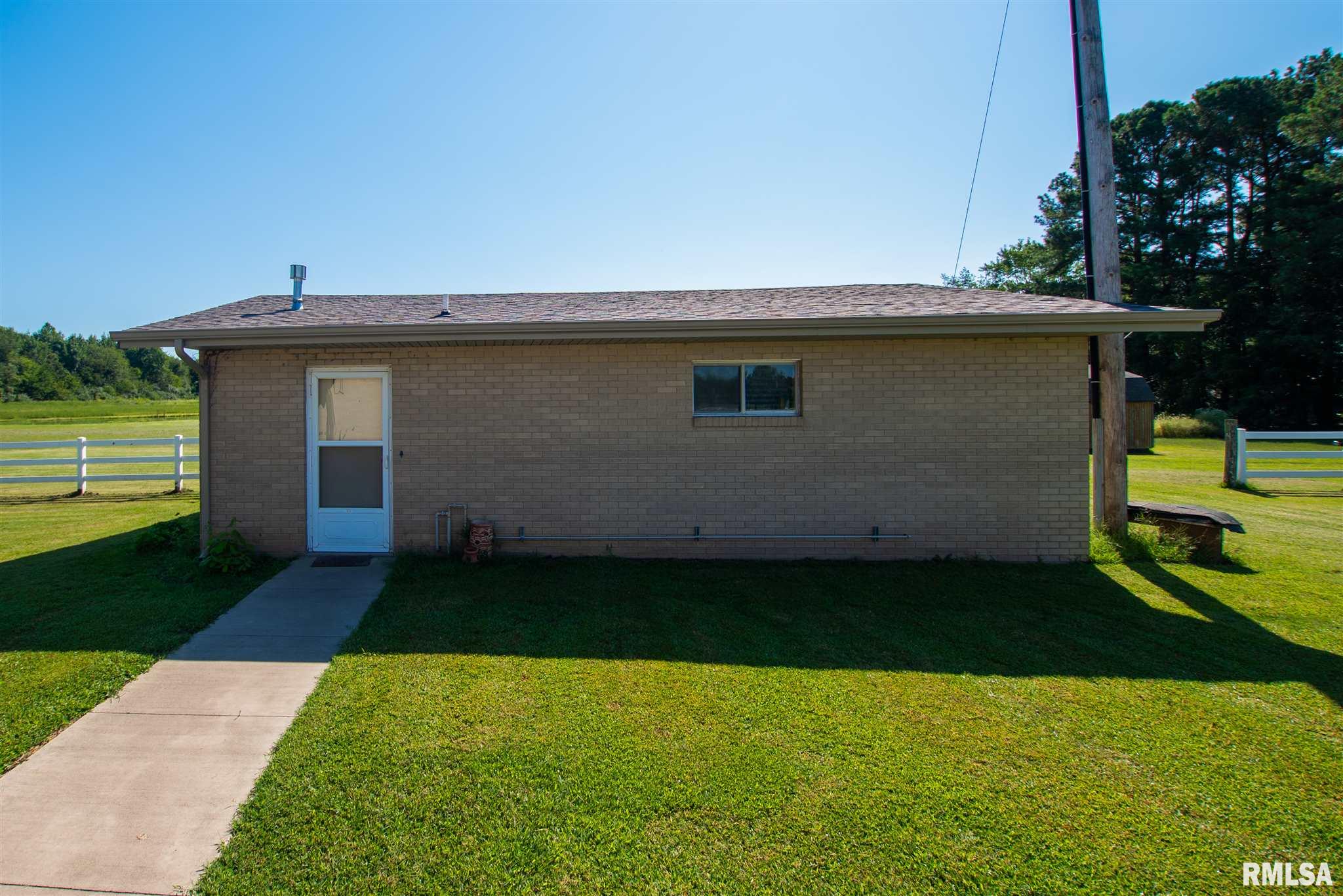 90 Golf Course Road Eldorado, IL 62930 - Photo 11 of 45 Gallery Image 11