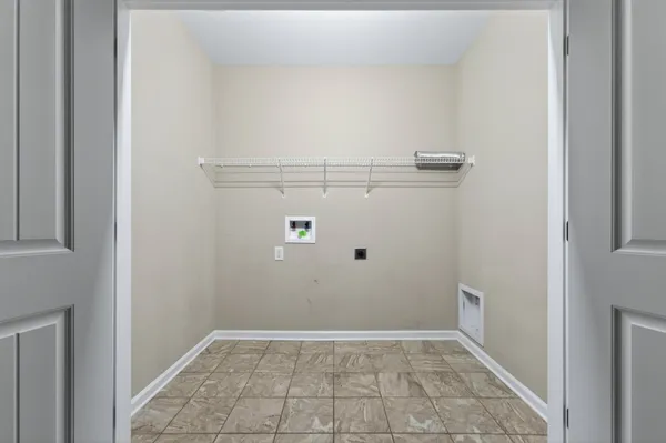 a view of utility room