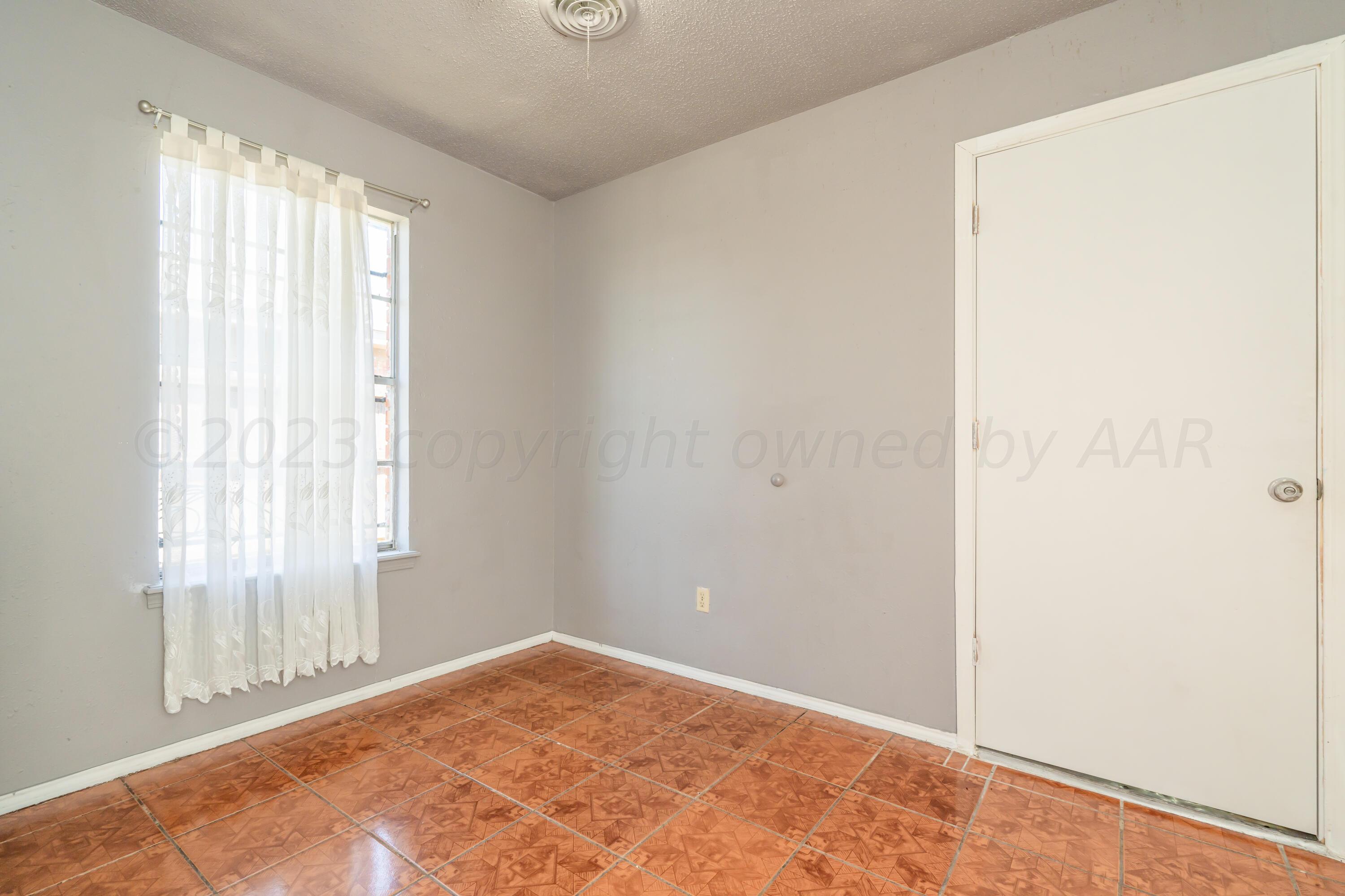 1701 Jasmine Street Amarillo, TX 79107 - Photo 15 of 28 1701 Jasmine-8 DR