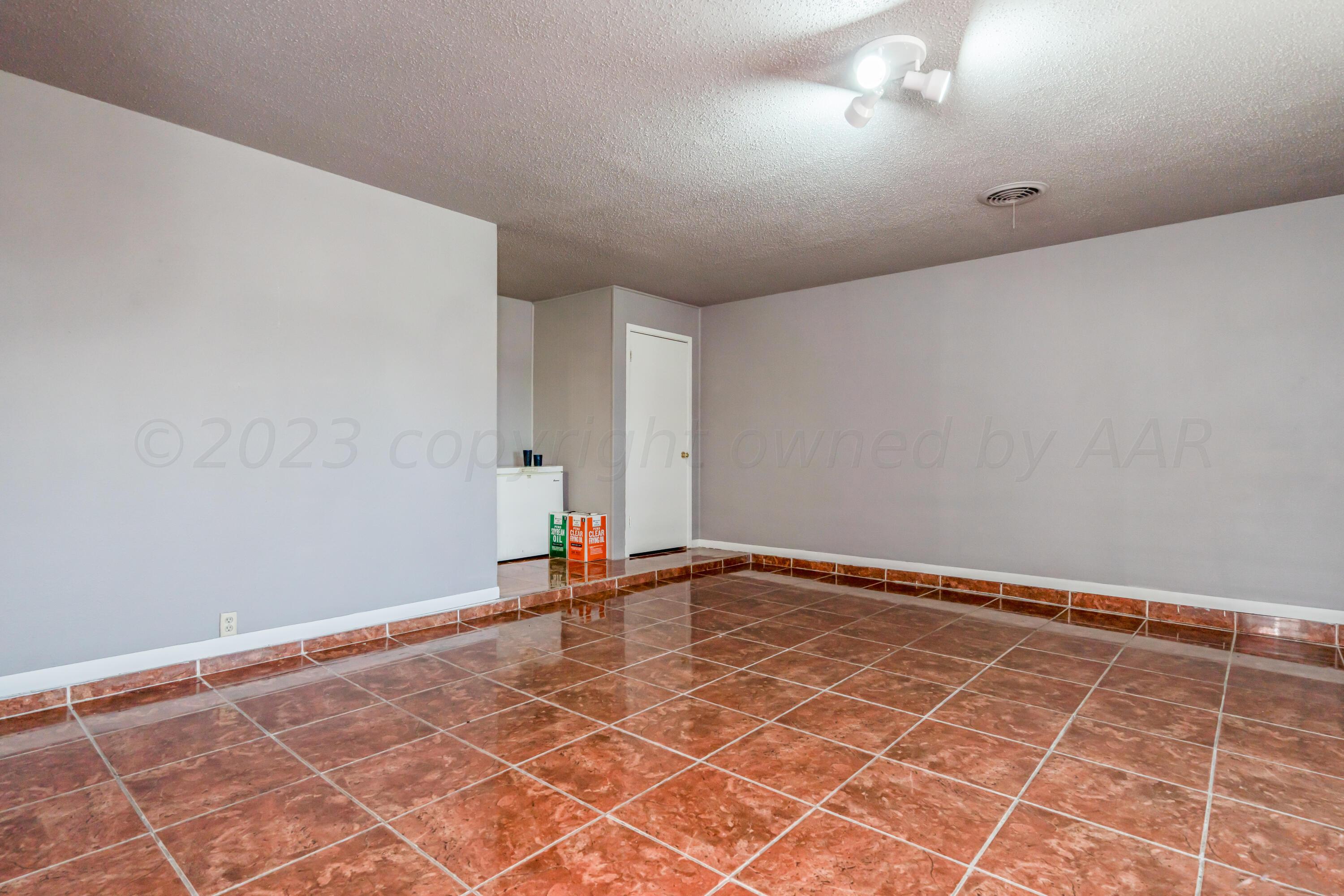 1701 Jasmine Street Amarillo, TX 79107 - Photo 21 of 28 1701 Jasmine-14 LR 2