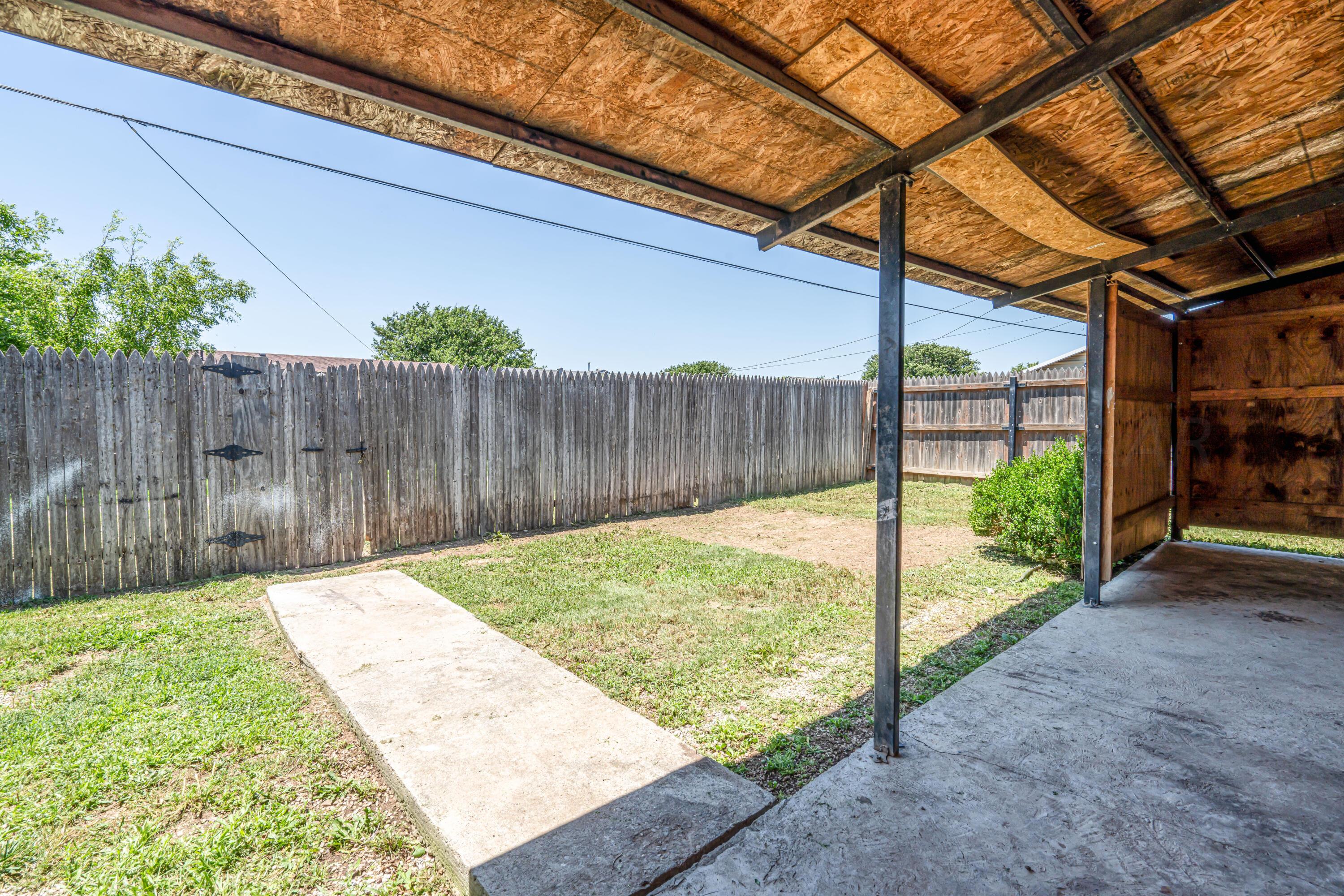 1701 Jasmine Street Amarillo, TX 79107 - Photo 23 of 28 1701 Jasmine-25 BACK PORCH