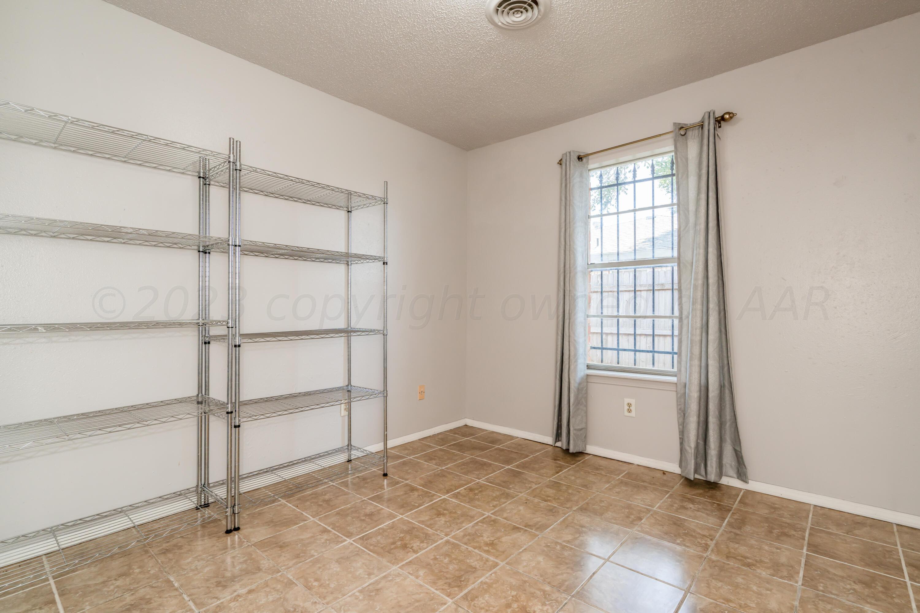 1701 Jasmine Street Amarillo, TX 79107 - Photo 8 of 28 1701 Jasmine-19 BDRM 2