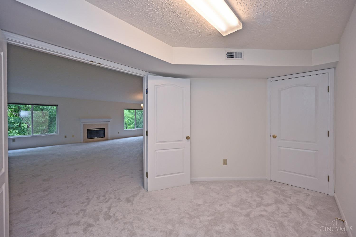 7905 Ramble View, Unit 301 Cincinnati, OH 45231 - Photo 20 of 44
