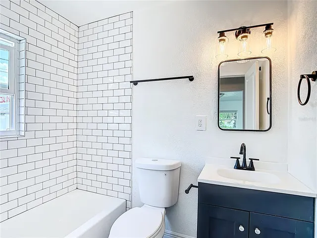 $347,000 | 1409 College Park Lane, Tampa, FL 33612