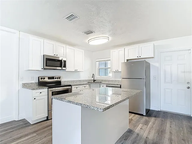 $347,000 | 1409 College Park Lane, Tampa, FL 33612