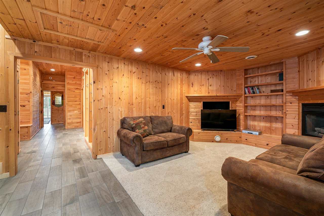 17425 Fowler Road Lake Ann, MI 49650 - Photo 24 of 48 1889670-23.JPG