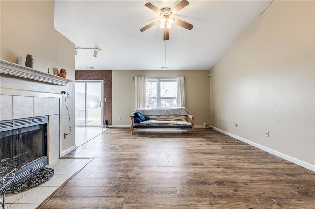 5745 Long Ridge Place Indianapolis, IN 46221 - Photo 2 of 31