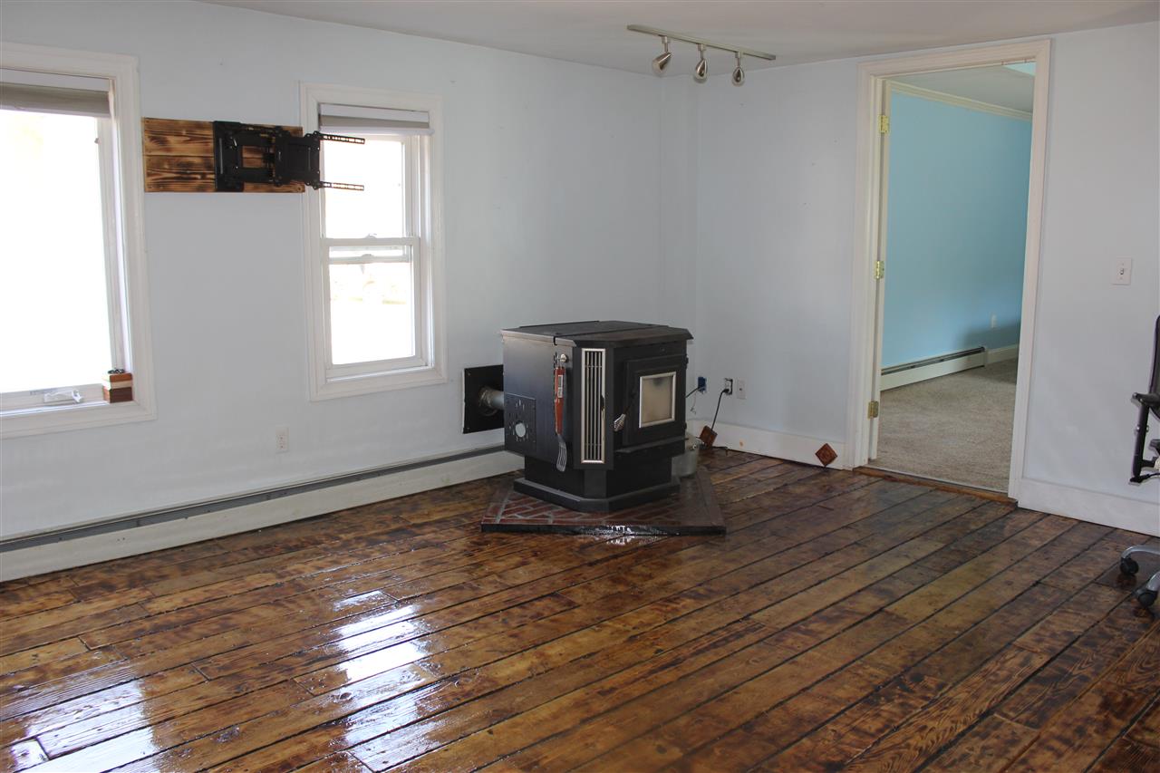 179 Deerfield Road Candia, NH 03034 - Photo 8 of 30